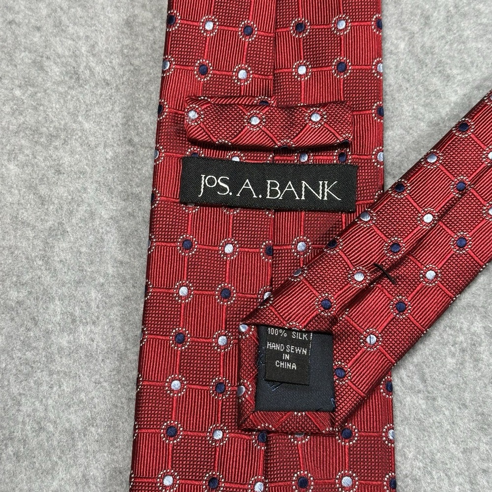 Jos A Bank Red Silk Tie Geometric Dot Pattern Classic Mens 59x3.5" - Picture 3 of 6